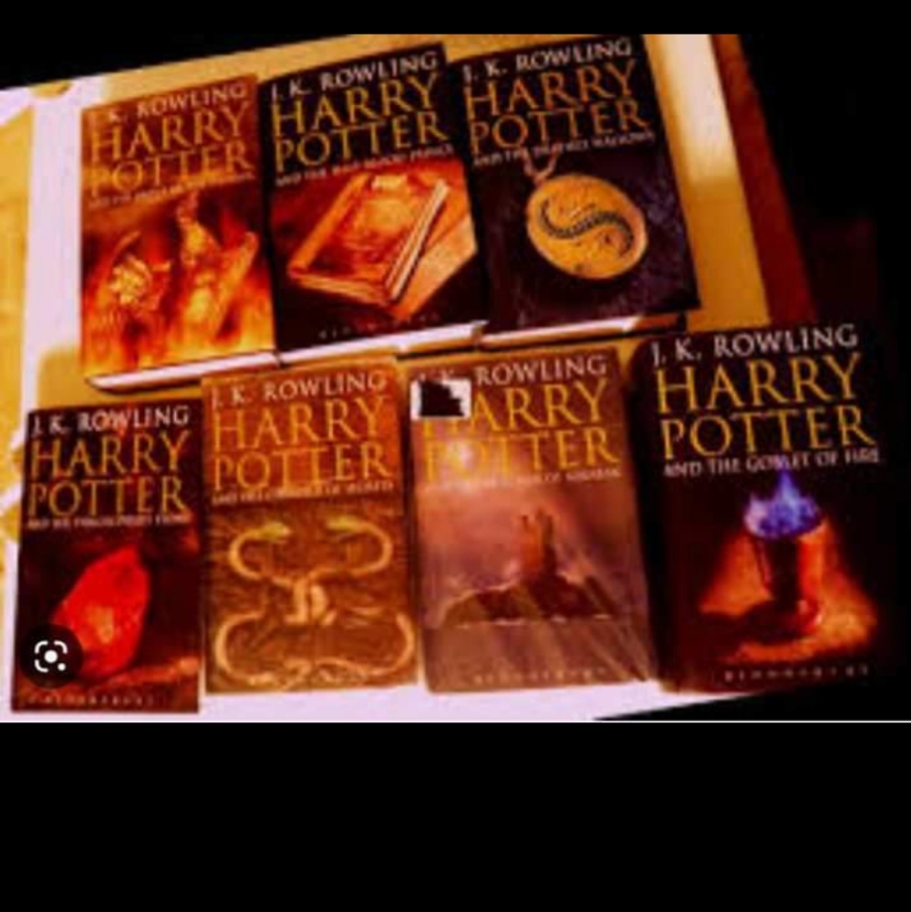 Harry Potter mass market paperback book set (black)